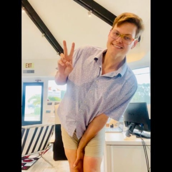 Meet your Posher, Erik - Picture 1 of 1